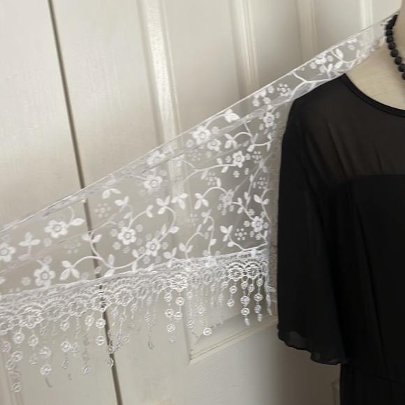 Black and white dress 👗 - Picture 12 of 13